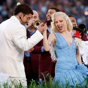 DIE WITH A SMILE - LADY GAGA Y BAD BUNNY SUPER BOWL 2026